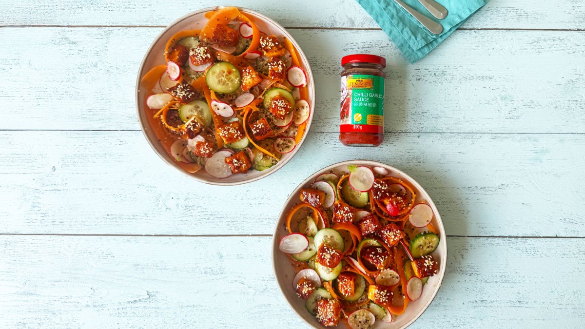 Chilli Garlic Halloumi Rainbow Salad