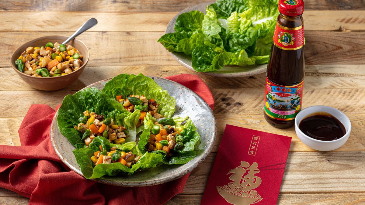 XO Sauce in Lettuce Wrap